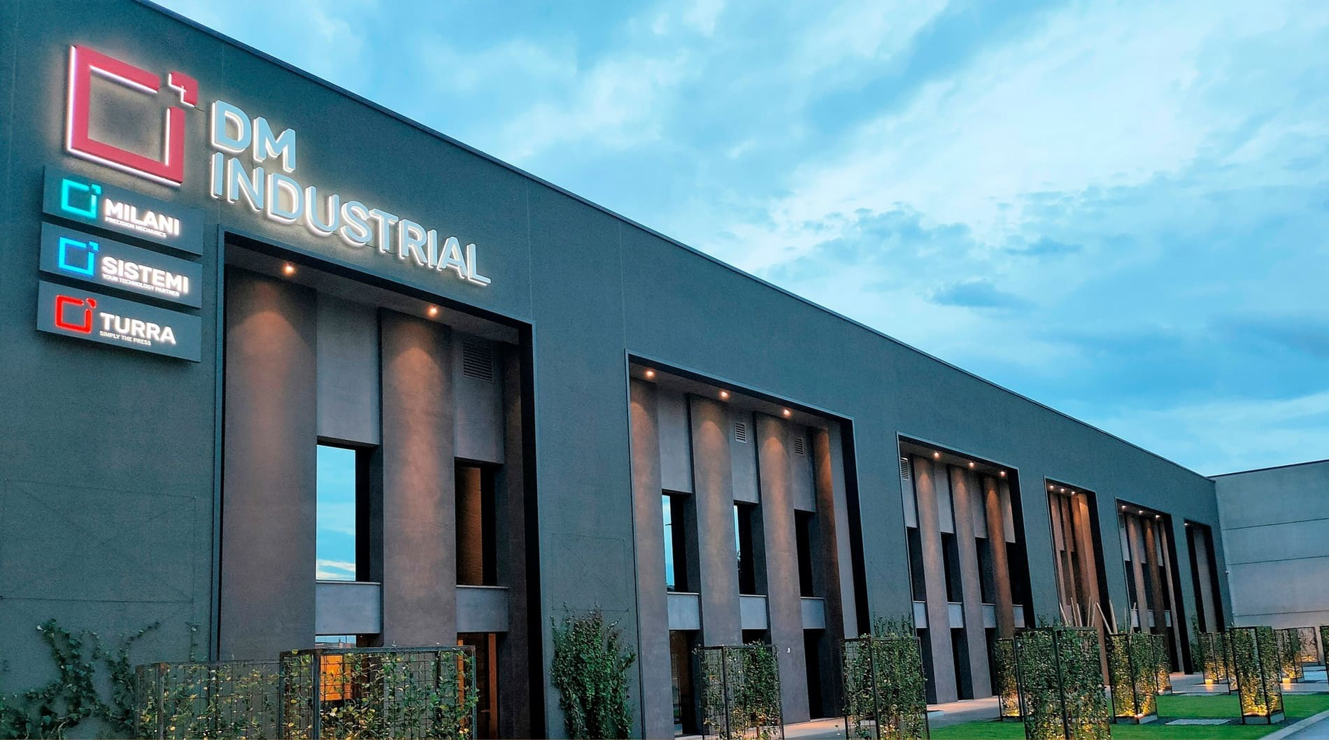 dmi-template-studio-dm-industrial-14-01